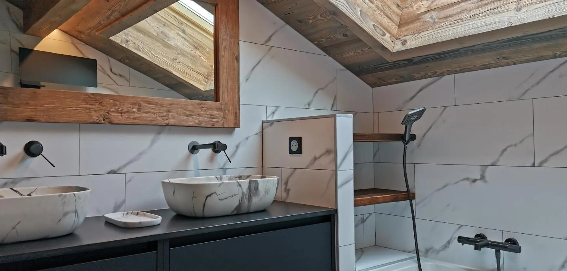 Appartement 3 Chambres Lumineux Avec Exterieur La Clusaz 0*,  France